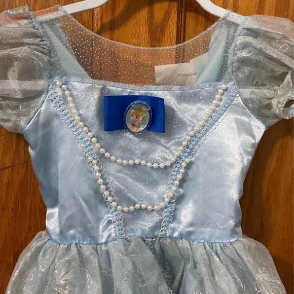 Cinderella Dress kids Costume Size S 4-6 f Free Tiara and Wand with purchase - Picture 2 of 3